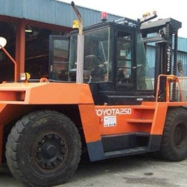 🚜 DỊCH VỤ CHO THUÊ XE NÂNG KHU CÔNG NGHIỆP TÂN UYÊN – TRUNG HIẾU UY TÍN, CHUYÊN NGHIỆP