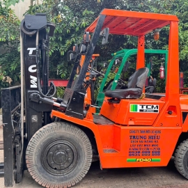 🚜 DỊCH VỤ CHO THUÊ XE NÂNG TẠI CÁC KHU CÔNG NGHIỆP BÌNH DƯƠNG – TRUNG HIẾU UY TÍN, GIÁ TỐT NHẤT