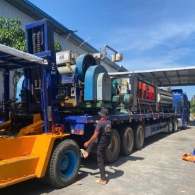 Nâng hạ máy móc KCN VSIP II