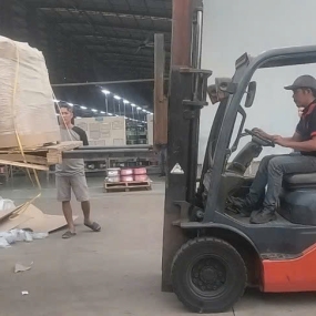 Nâng hạ máy móc KCN Mỹ Phước 1