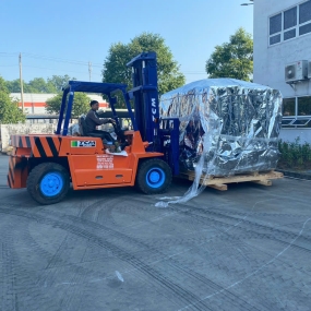 Thuê xe nâng tại Tân Uyên, Bình Dương uy tín – chuyên nghiệp