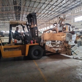 Nâng cẩu hàng hóa, đóng rút container tại Chơn Thành chuyên nghiệp