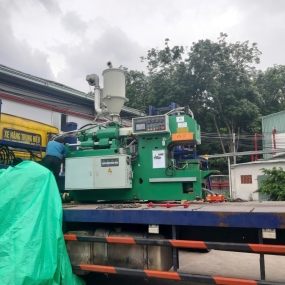 NÂNG HẠ MÁY MÓC TẠI CHƠN THÀNH, BÌNH PHƯỚC – XE NÂNG TRUNG HIẾU ĐỒNG HÀNH CÙNG NHÀ XƯỞNG VÀ DOANH NGHIỆP