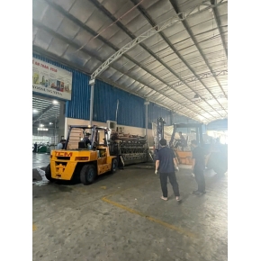 Xe nâng Bến Cát – Giải pháp nâng hạ máy móc giá rẻ cho nhà xưởng
