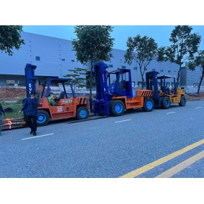 Giá Xe Nâng Máy Dầu Tại Bình Dương 2026 – Kinh Nghiệm Chọn Xe Nâng Phù Hợp
