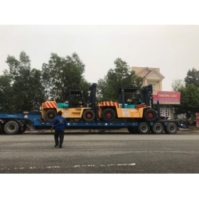 Một số hình ảnh vận chuyển xe nâng tới khách hàng