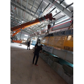 Hình ảnh cẩu hàng hóa