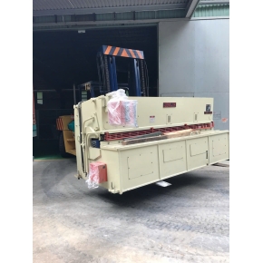 Nâng hạ di dời máy móc hạng nặng trong KCN VSIP II