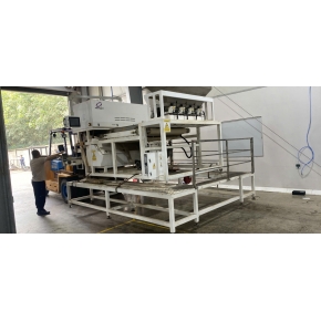 Nâng dàn máy hạng nặng trong xưởng KCN Bình Dương