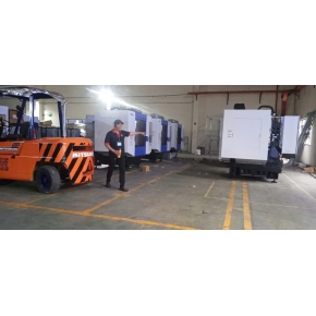Nâng hạ máy móc hạng nặng trong KCN Mỹ Phước II