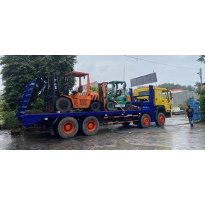 Nâng hạ máy móc hạng nặng trong KCN Mỹ Phước II