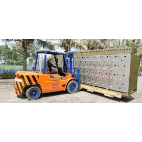 Nâng hạ máy móc hạng nặng trong KCN Mỹ Phước II