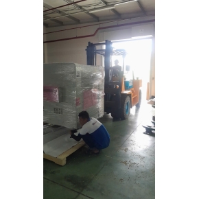 Nâng hạ máy móc KCN Vĩnh Tân, Tân Uyên. Bình Dương