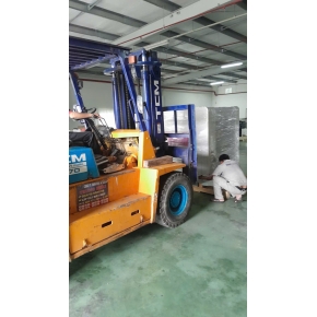 Nâng hạ máy móc KCN Vĩnh Tân, Tân Uyên. Bình Dương