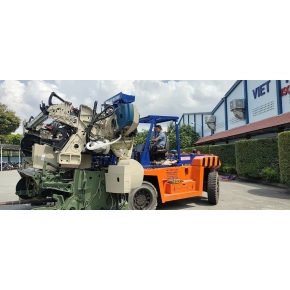 Nâng hạ máy móc KCN Vĩnh Tân, Tân Uyên. Bình Dương