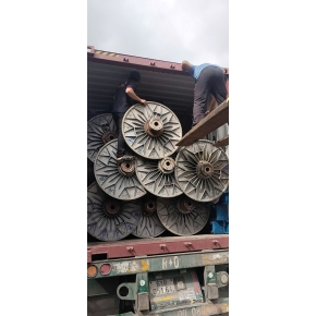 Nâng hạ máy móc KCN Vĩnh Tân, Tân Uyên. Bình Dương