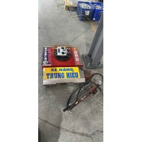 Nâng hạ máy móc KCN Vĩnh Tân, Tân Uyên. Bình Dương