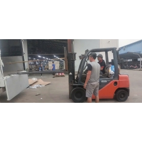 Nâng hạ máy móc KCN Mỹ Phước 1