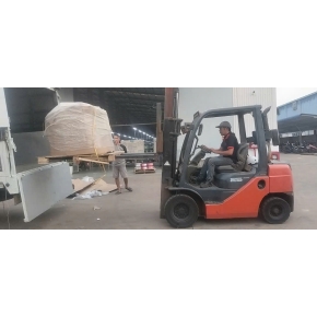 Nâng hạ máy móc KCN Mỹ Phước 1