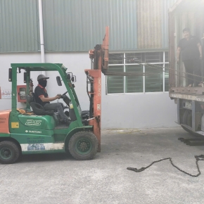 Nâng hạ máy móc KCN Mỹ Phước 1