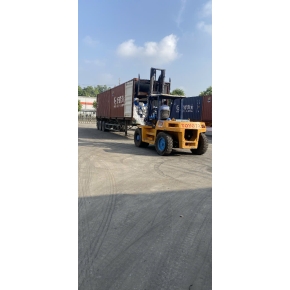 Dịch vụ nâng hạ hàng hóa tại Bến Cát, Bình Dương chuyên nghiệp