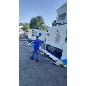 Thuê xe nâng tại Tân Uyên, Bình Dương uy tín – chuyên nghiệp