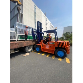 Thuê xe nâng tại Dĩ An, Bình Dương chuyên nghiệp – hỗ trợ nhanh