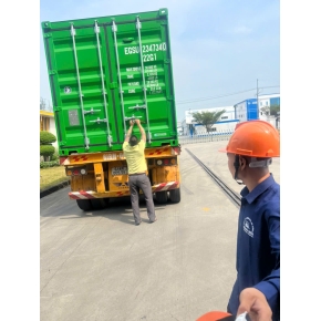 Dịch vụ cẩu hàng hóa tại Dĩ An, Bình Dương chuyên nghiệp – an toàn