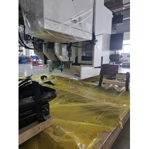 Dịch vụ nâng hạ hàng hóa tại Dĩ An, Bình Dương chuyên nghiệp