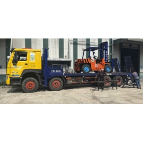 Nâng cẩu hàng hóa, đóng rút container tại Thuận An nhanh chóng, an toàn