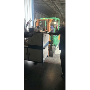 Nâng cẩu hàng hóa, đóng rút container tại Bến Cát uy tín