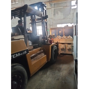 Nâng cẩu hàng hóa, đóng rút container tại Chơn Thành chuyên nghiệp