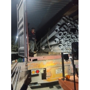 ĐÓNG RÚT HÀNG CONTAINER TẠI KCN SÓNG THẦN