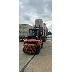 NÂNG HẠ MÁY MÓC HẠNG NẶNG CHO CÔNG TY CMA CGM VIETNAM JSC TẠI KCN BẾN CÁT BÌNH DƯƠNG