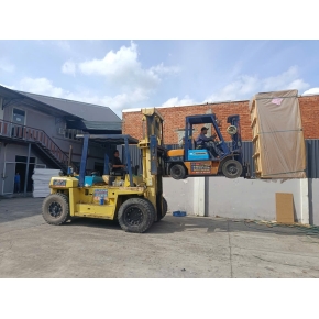NÂNG HẠ, VẬN CHUYỂN MÁY MÓC NHÀ XƯỞNG TẠI BÌNH PHƯỚC – GIẢI PHÁP XE NÂNG 24H CHO DOANH NGHIỆP