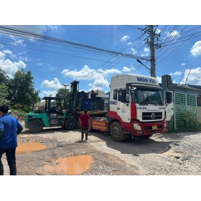 NÂNG HẠ, VẬN CHUYỂN MÁY MÓC NHÀ XƯỞNG TẠI BÌNH PHƯỚC – GIẢI PHÁP XE NÂNG 24H CHO DOANH NGHIỆP