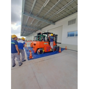 MỘT NGÀY LÀM VIỆC TẠI KCN Ở BÌNH DƯƠNG – XE NÂNG TRUNG HIẾU ĐỒNG HÀNH CÙNG DOANH NGHIỆP 24H
