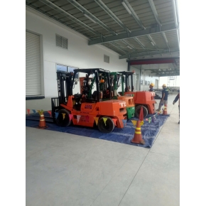 MỘT NGÀY LÀM VIỆC TẠI KCN Ở BÌNH DƯƠNG – XE NÂNG TRUNG HIẾU ĐỒNG HÀNH CÙNG DOANH NGHIỆP 24H