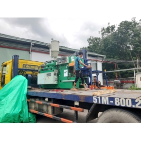 NÂNG HẠ MÁY MÓC TẠI CHƠN THÀNH, BÌNH PHƯỚC – XE NÂNG TRUNG HIẾU ĐỒNG HÀNH CÙNG NHÀ XƯỞNG VÀ DOANH NGHIỆP