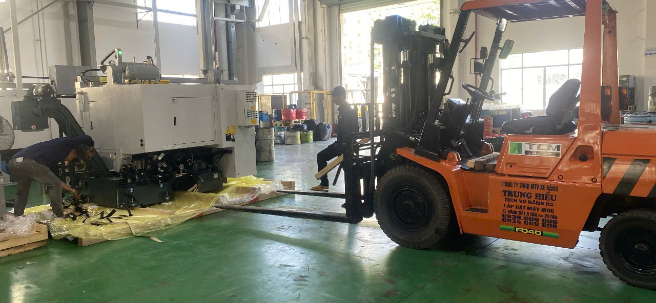 nang ha may moc tan uyen