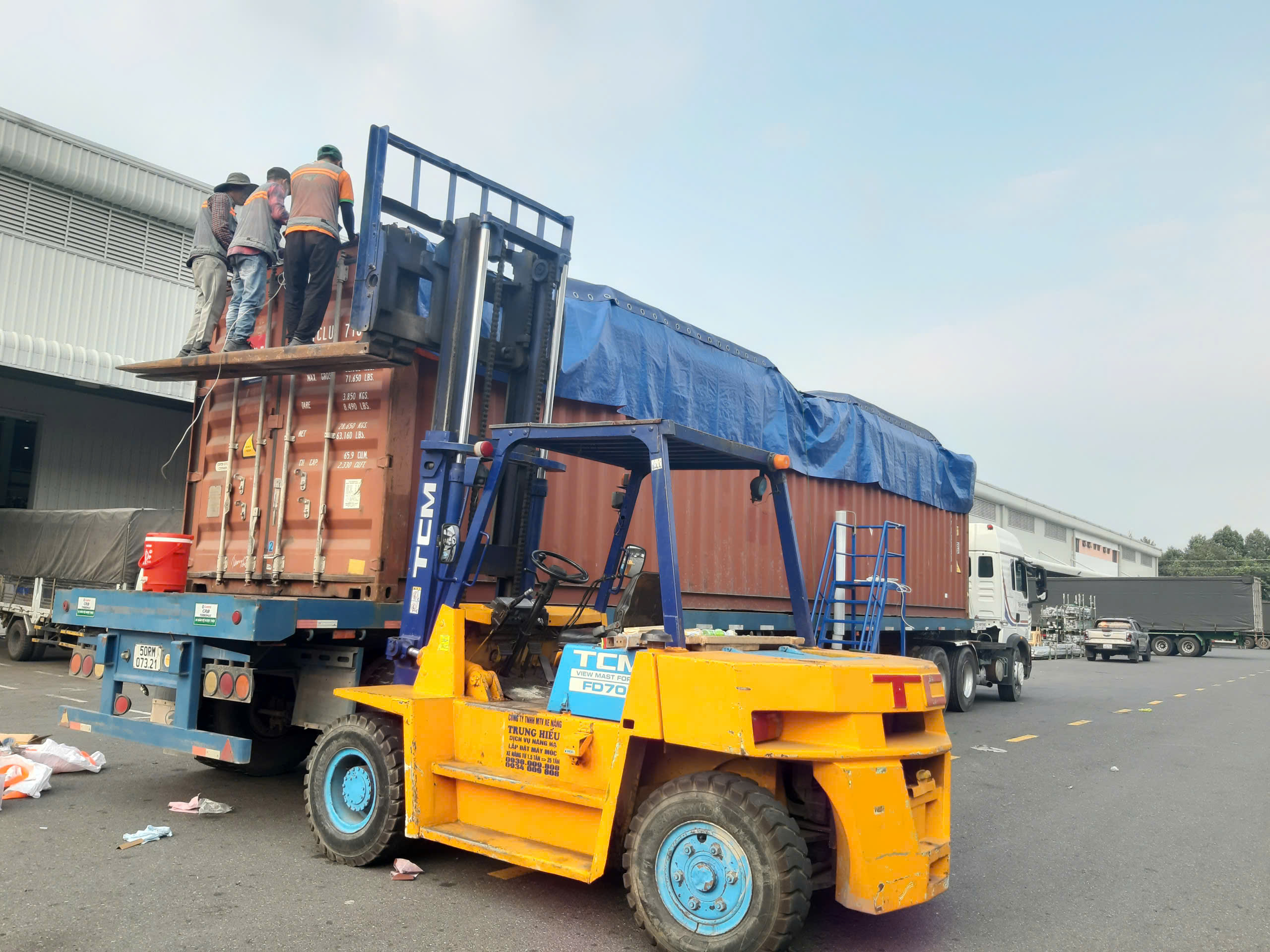 đóng rút container kcn mỹ phước bến cát