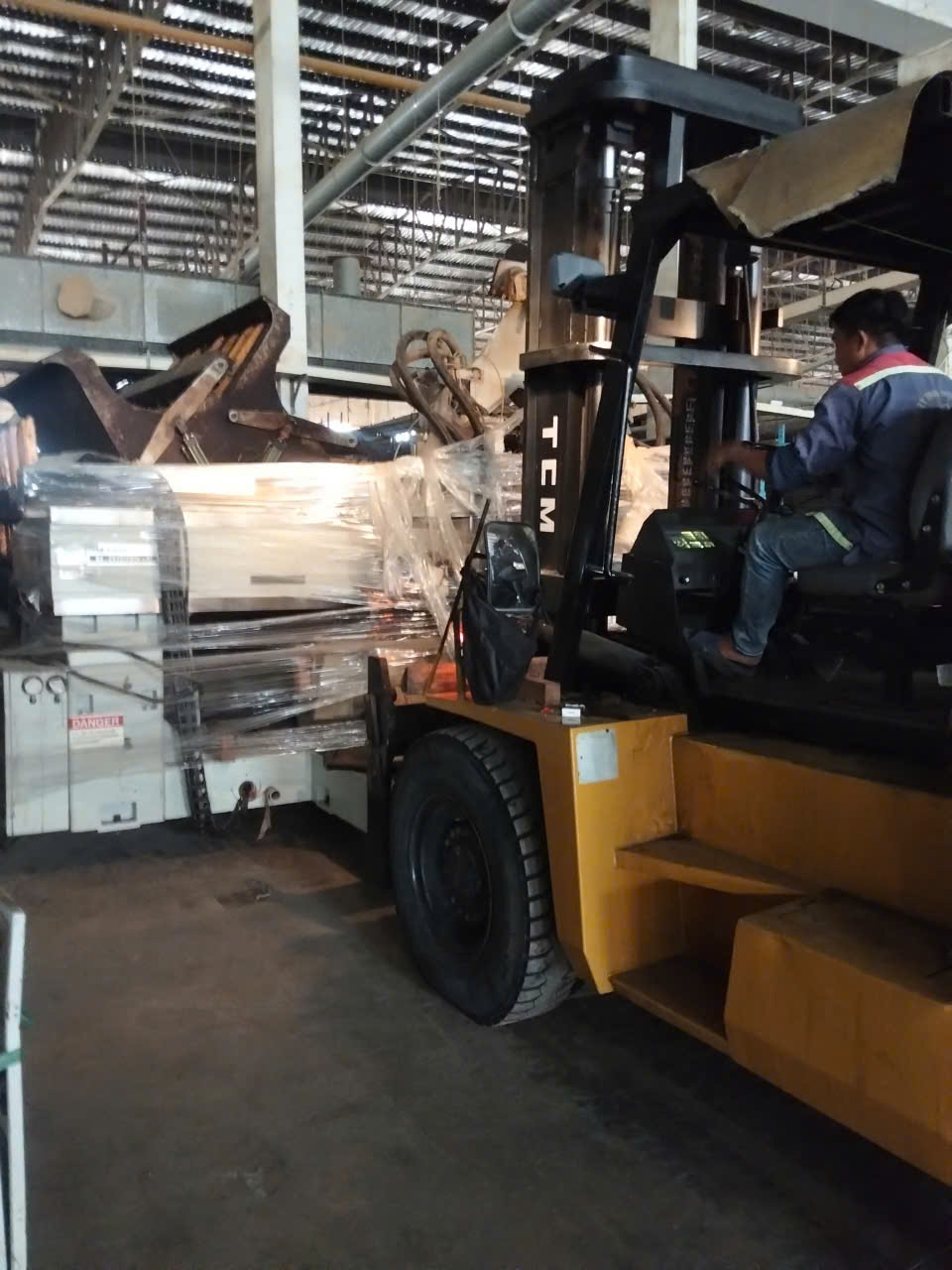 nâng cẩu đồng phú