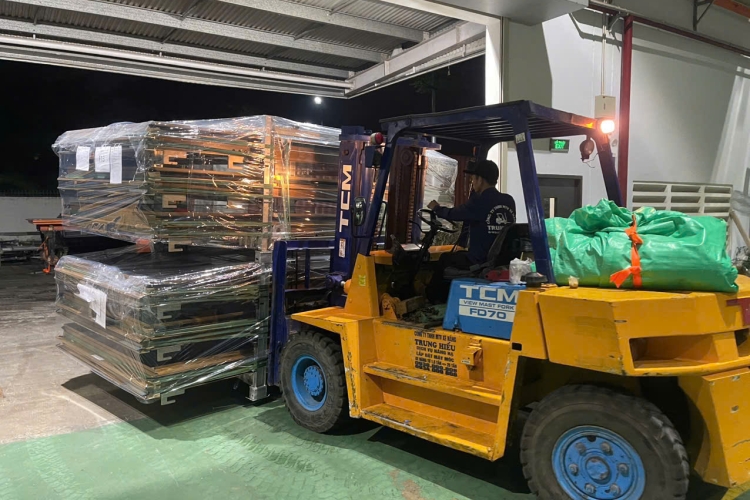 Cho thuê xe nâng bến cát bình dương